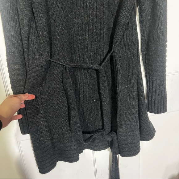 Cynthia Rowley Belted Cardigan Charcoal Gray Fur Collar Silver Size Large Wool - Picture 10 of 12